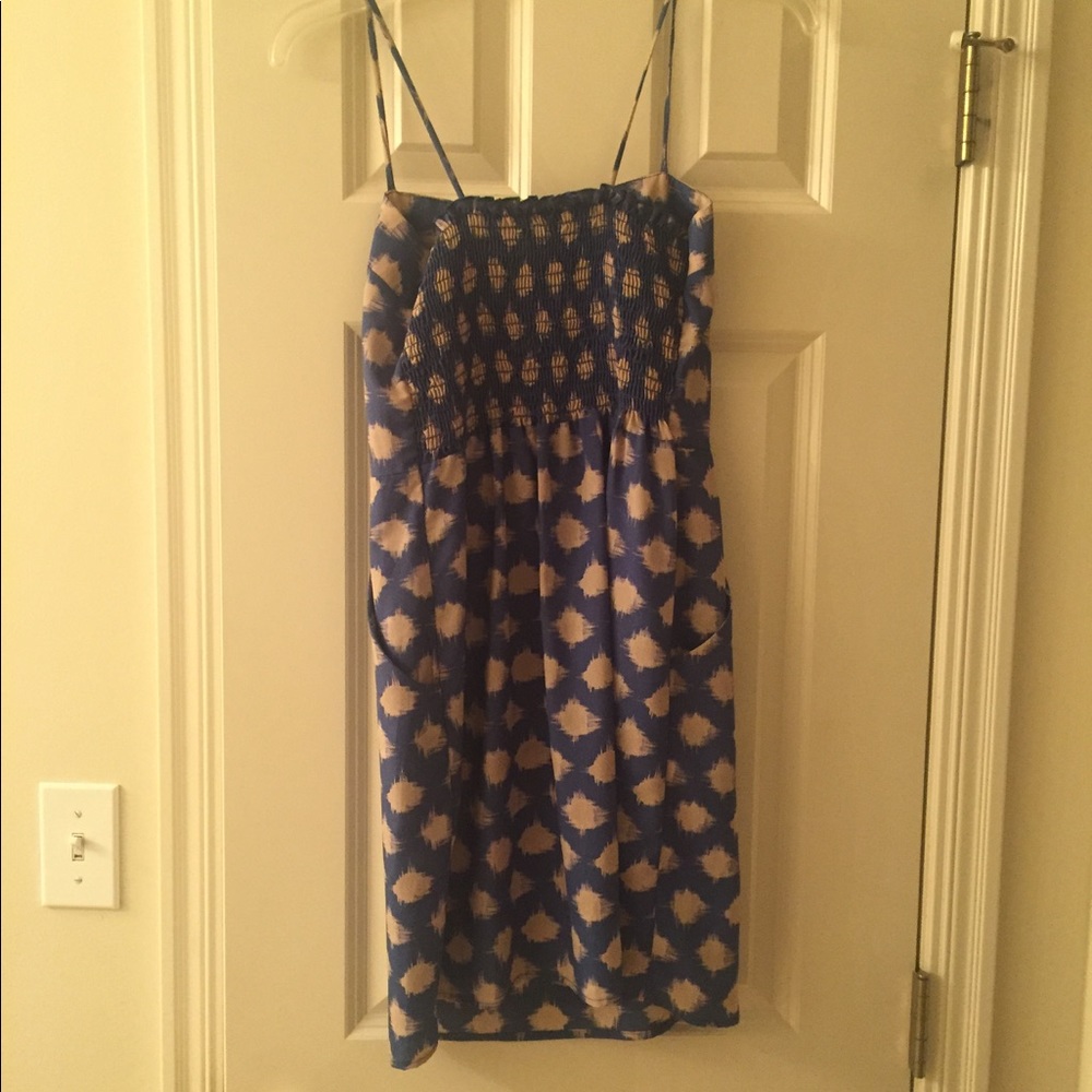 Dress - Picture 4 of 4
